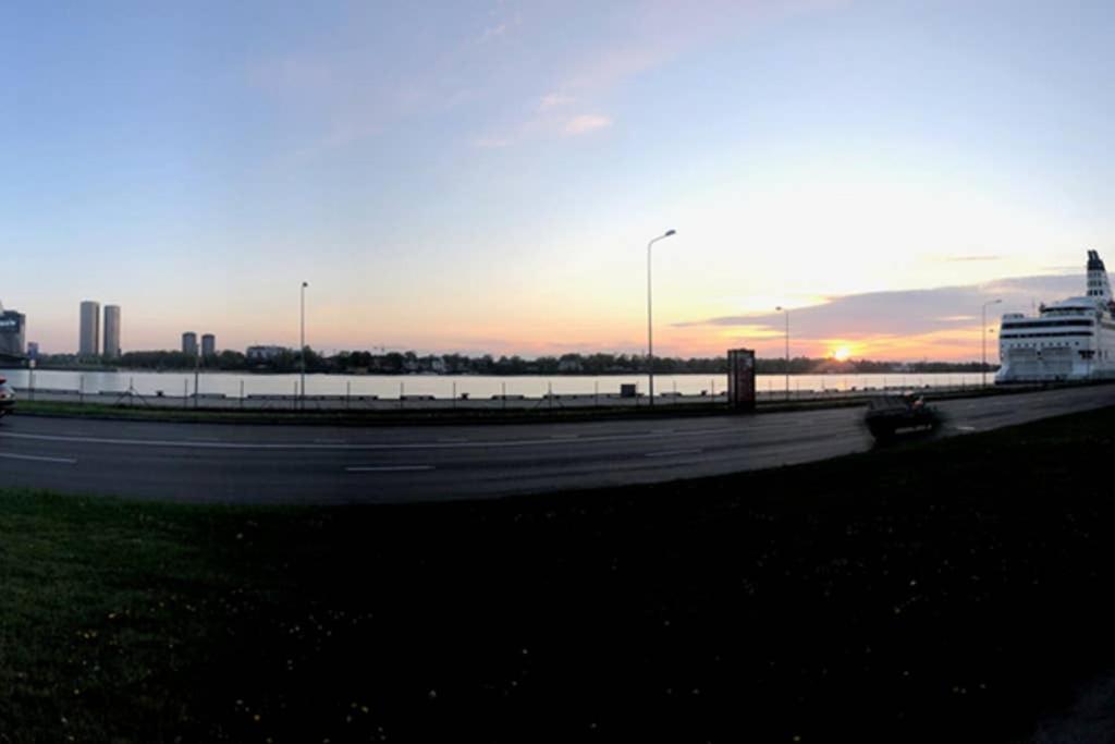 New Comfortable Apartment Nearby Promenade In 5 Minutes From Old Town Of Riga. Экстерьер фото